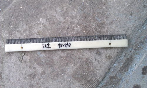 自清过滤器钢丝刷 潜山县江南制刷厂 毛刷,钢丝刷,皮带刷,盘刷,海绵滚,条刷,扶梯毛刷